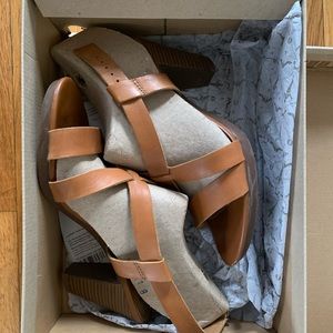 Clark’s Leather Women’s Heels - Size 8.5